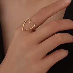 Adjustable Size Big Gold Heart Ring (R36)